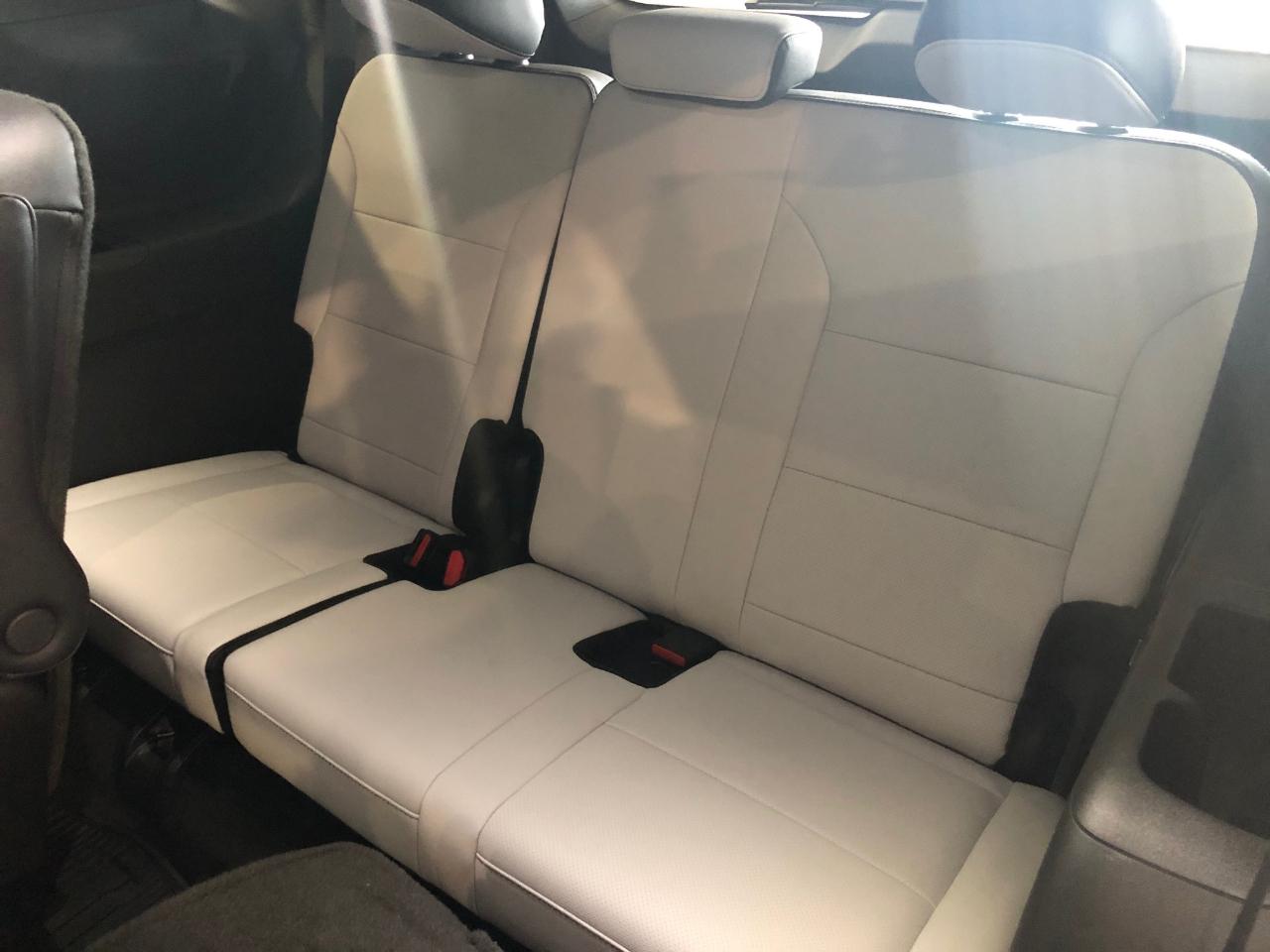 Chevrolet Traverse AWD 4dr High Country w/2LZ 2026