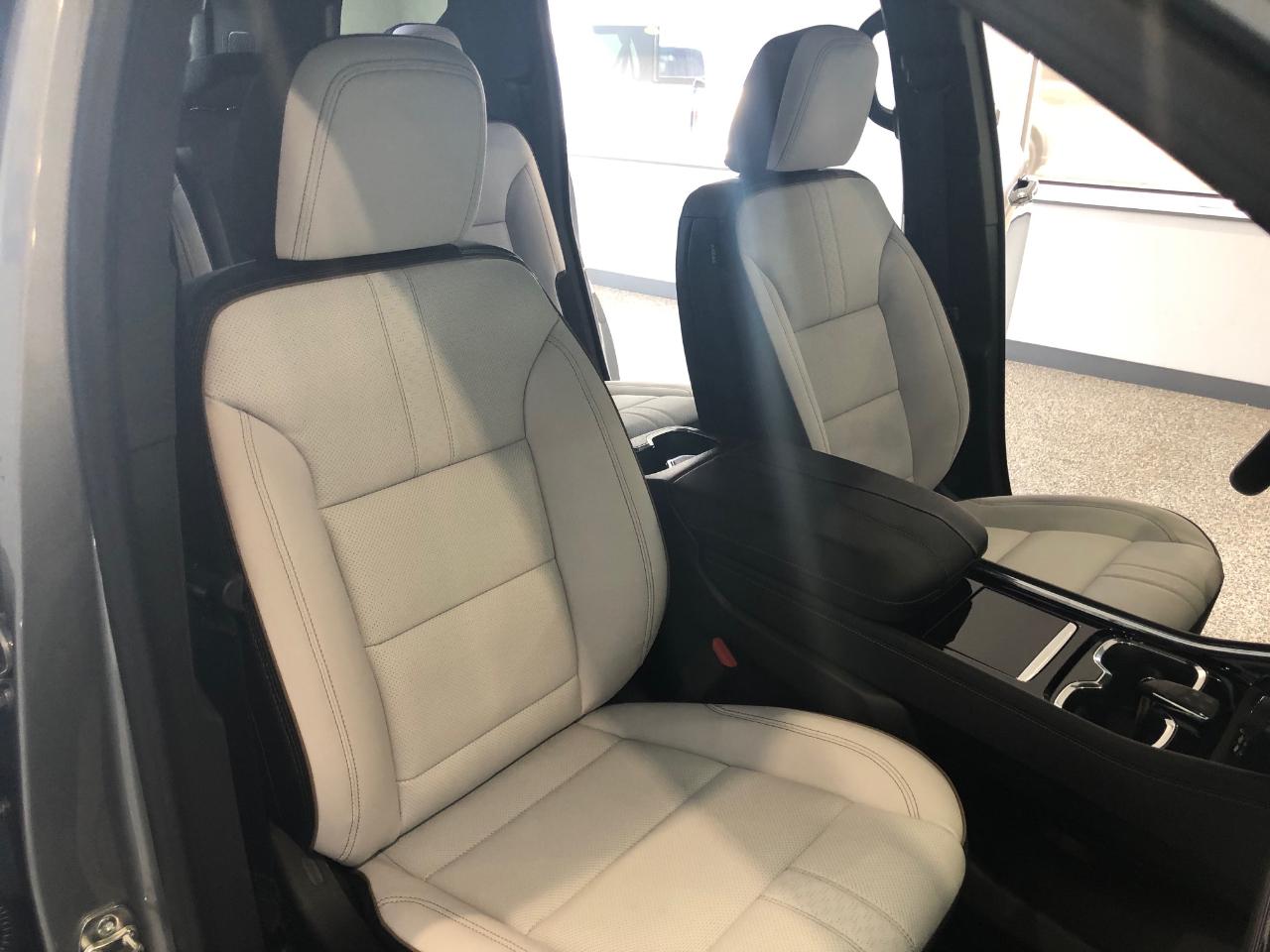 Chevrolet Traverse AWD 4dr High Country w/2LZ 2026