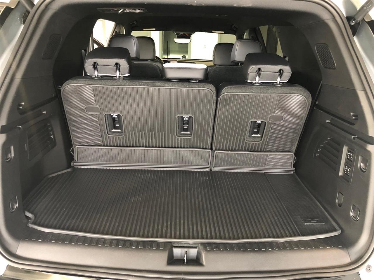 Chevrolet Traverse AWD 4dr High Country w/2LZ 2026