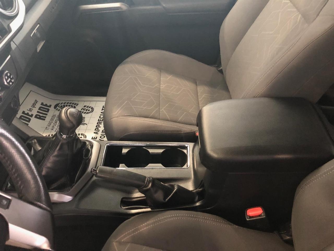 Toyota Tacoma 4WD TRD Sport Access Cab 6' Bed V6 MT (Natl) 2019