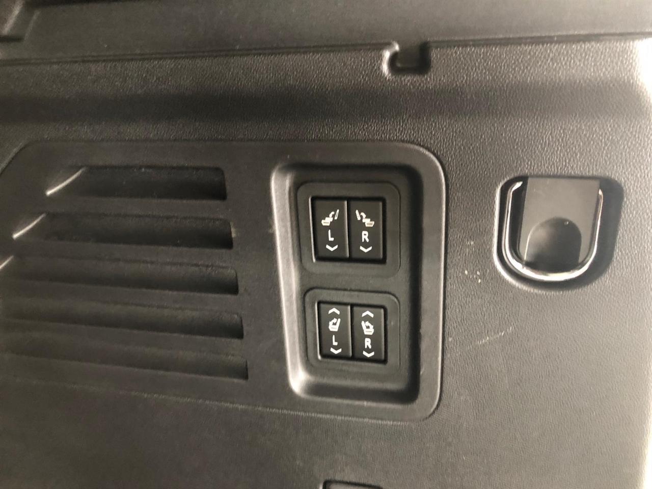 GMC Acadia AWD 4dr Denali Ultimate 2026