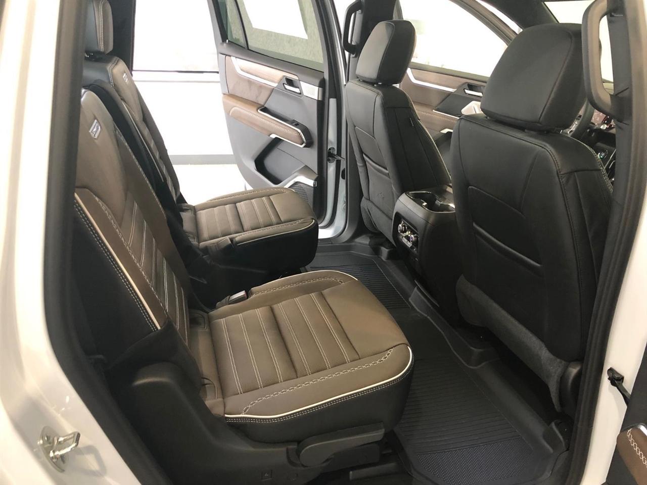 GMC Acadia AWD 4dr Denali Ultimate 2026