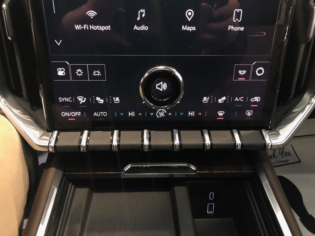 GMC Acadia AWD 4dr Denali Ultimate 2026