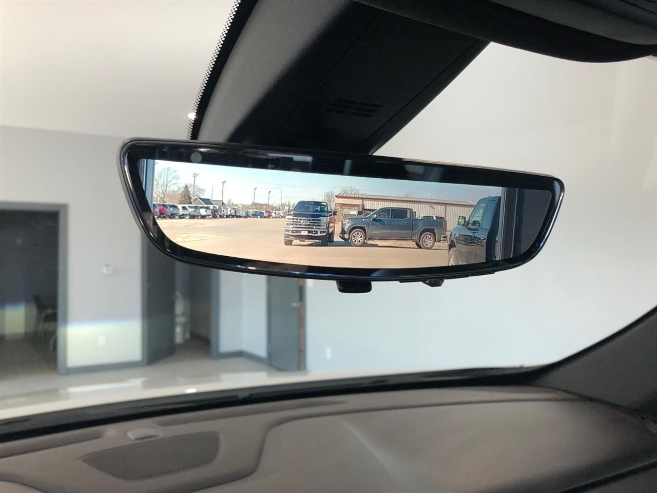 Chevrolet Traverse AWD 4dr LT Leather 2023