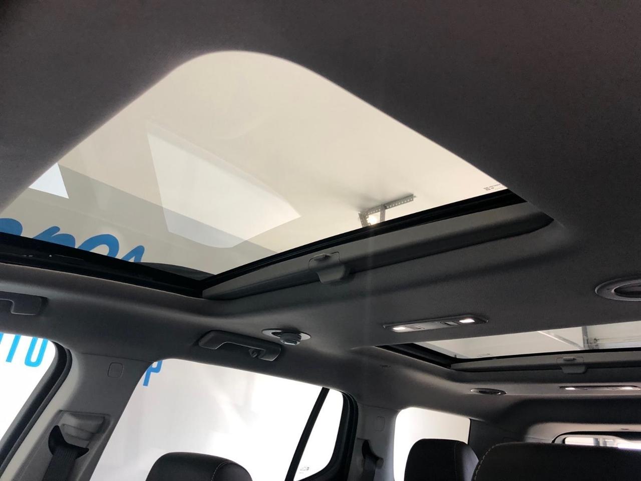 GMC Acadia AWD 4dr SLT 2023