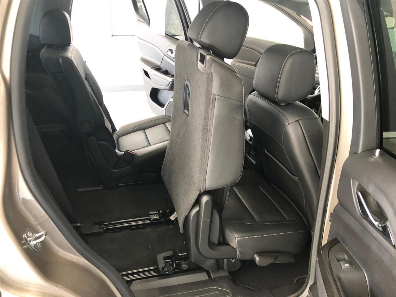 GMC Acadia AWD 4dr SLT 2023