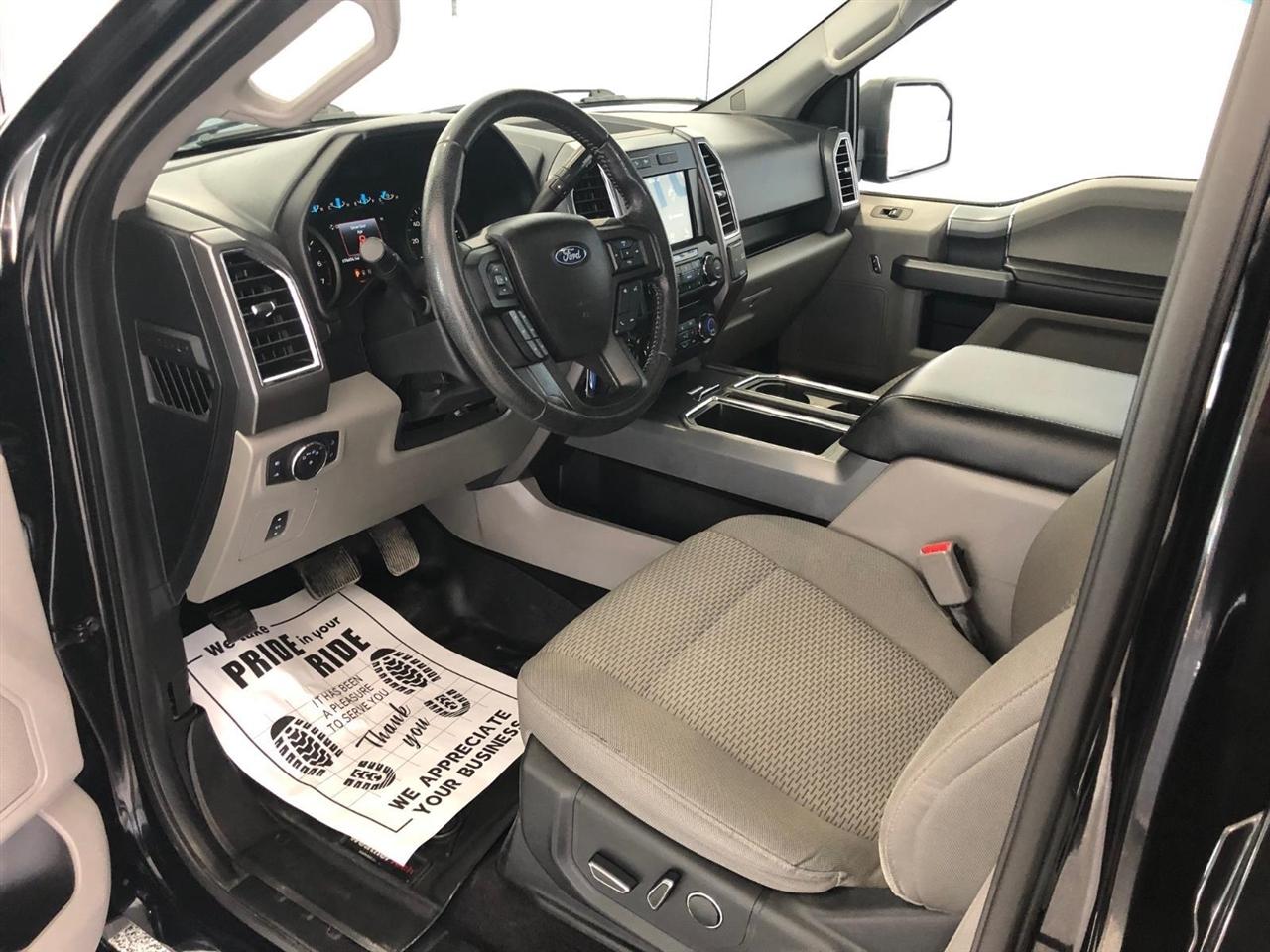 Ford F-150 4WD SuperCrew 145" XLT 2016