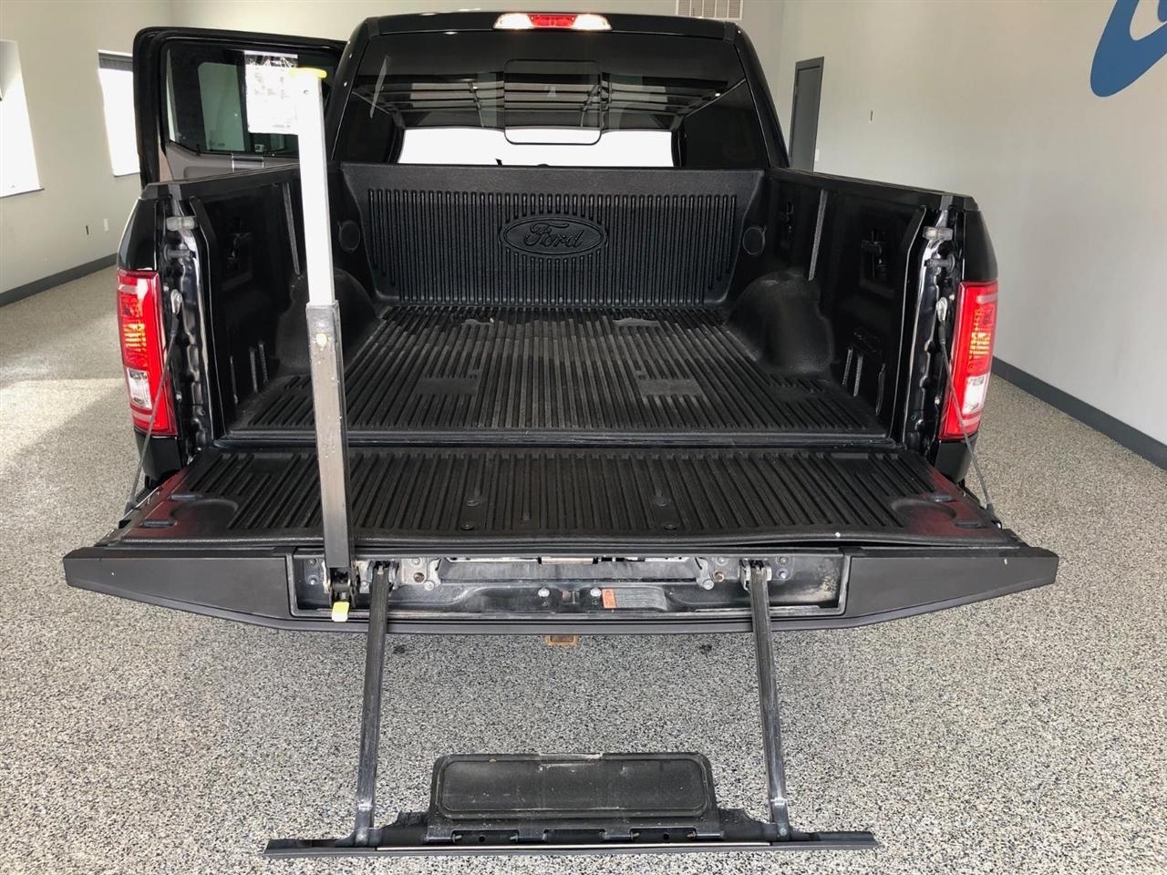 Ford F-150 4WD SuperCrew 145" XLT 2016