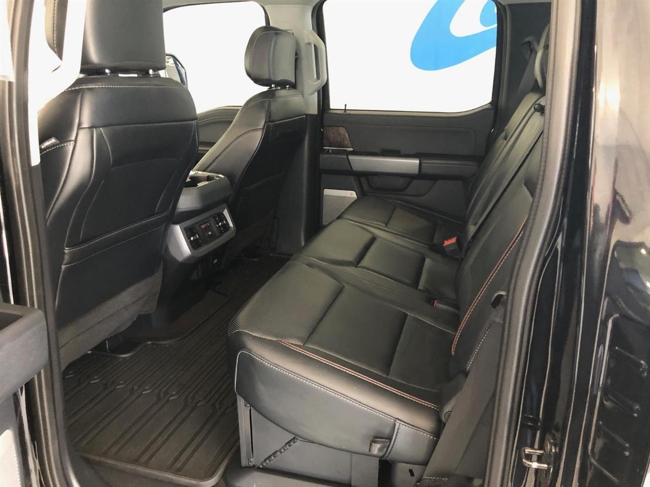 Ford Super Duty F-250 SRW Lariat 4WD Crew Cab 6.75' Box 2024