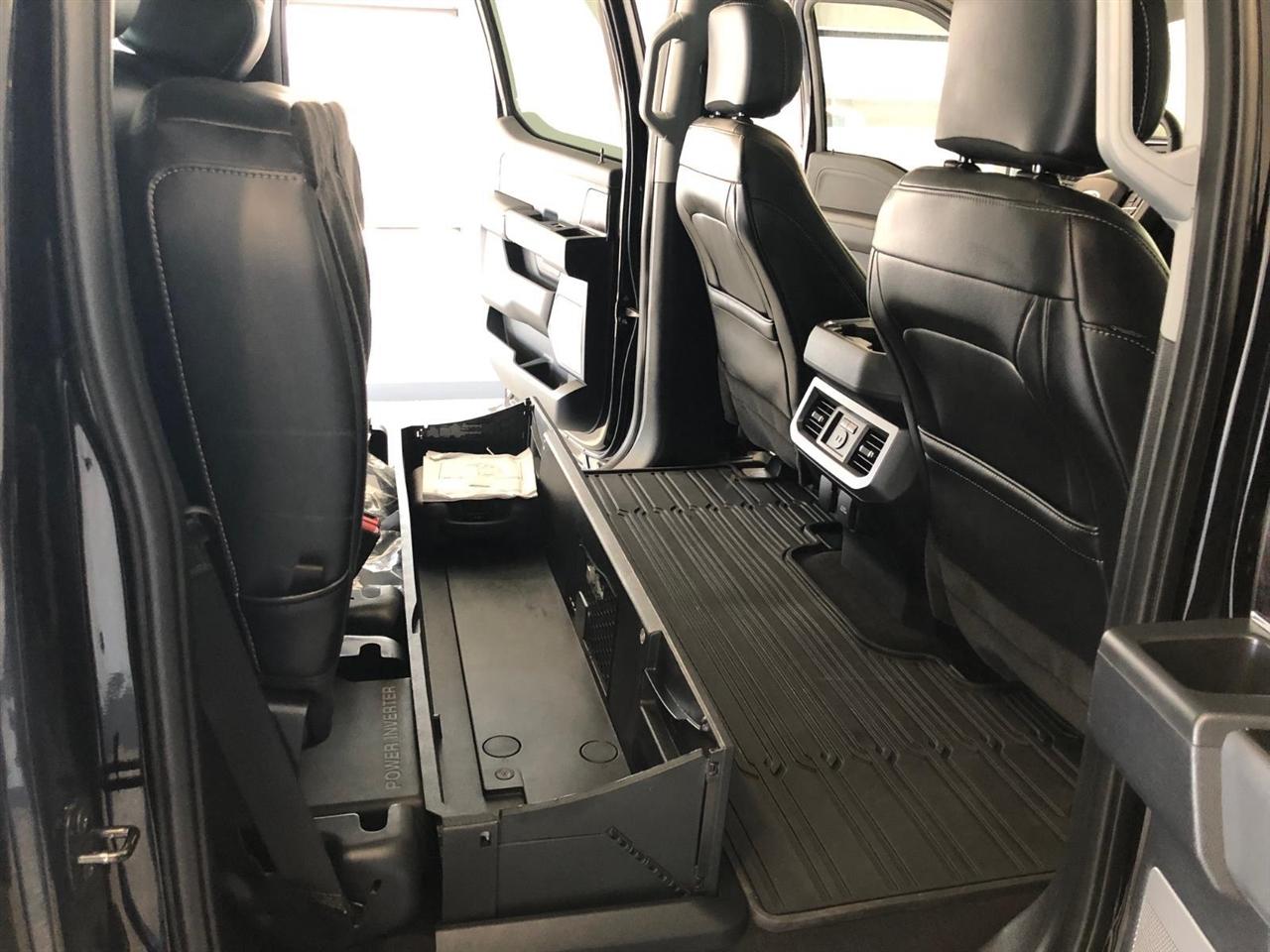 Ford Super Duty F-250 SRW Lariat 4WD Crew Cab 6.75' Box 2024