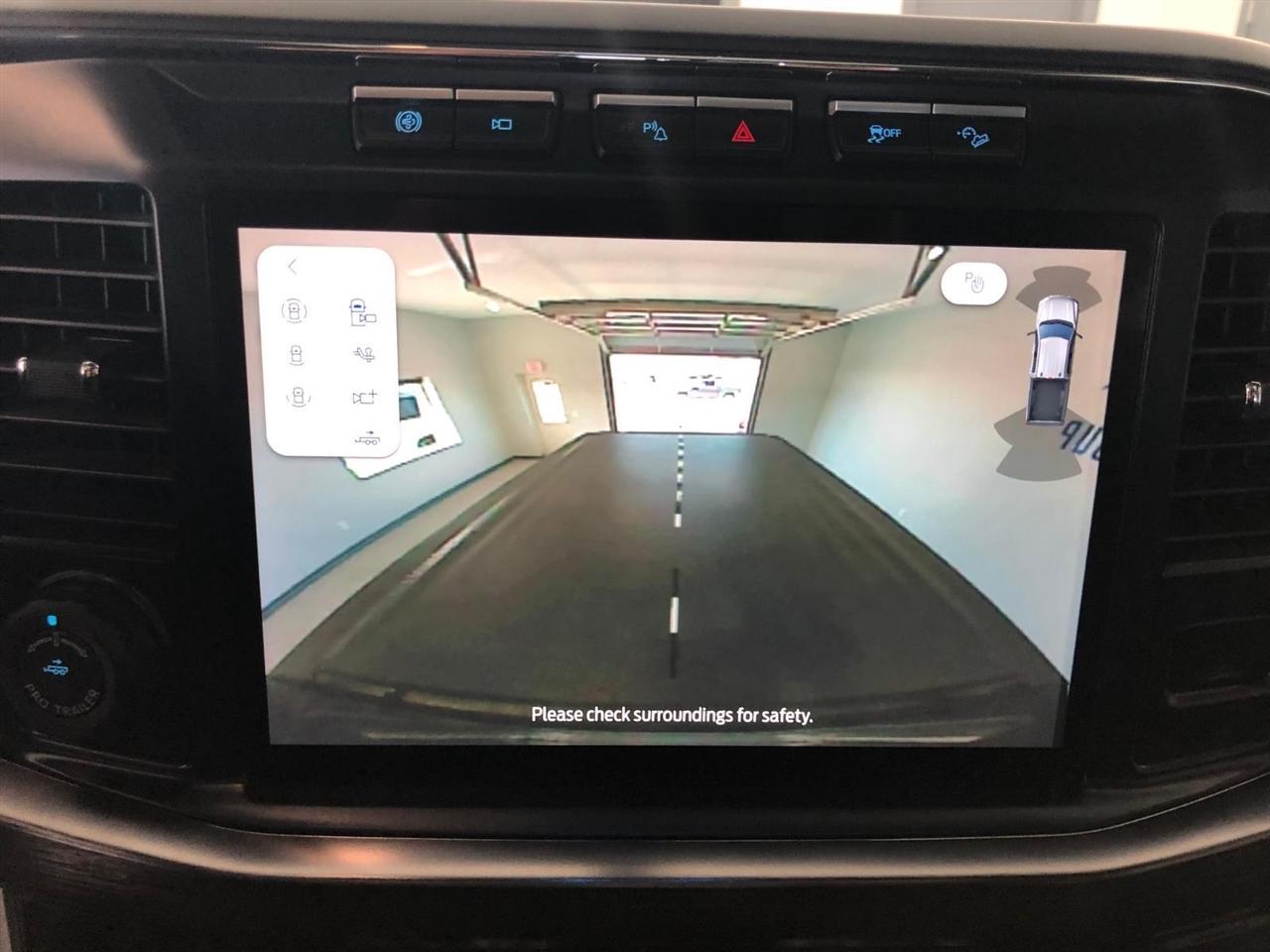 Ford Super Duty F-250 SRW Lariat 4WD Crew Cab 6.75' Box 2024