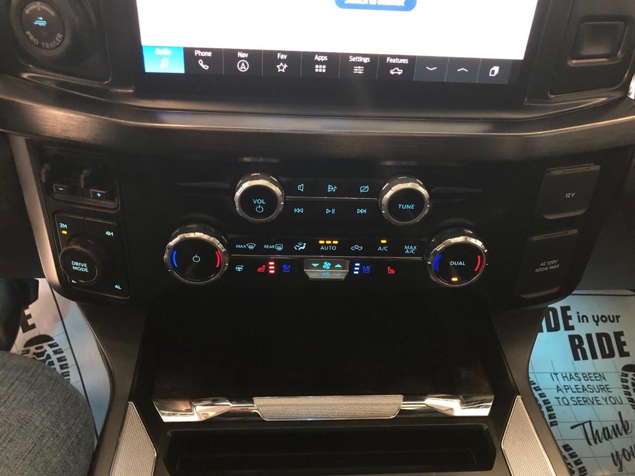 Ford Super Duty F-250 SRW Lariat 4WD Crew Cab 6.75' Box 2024