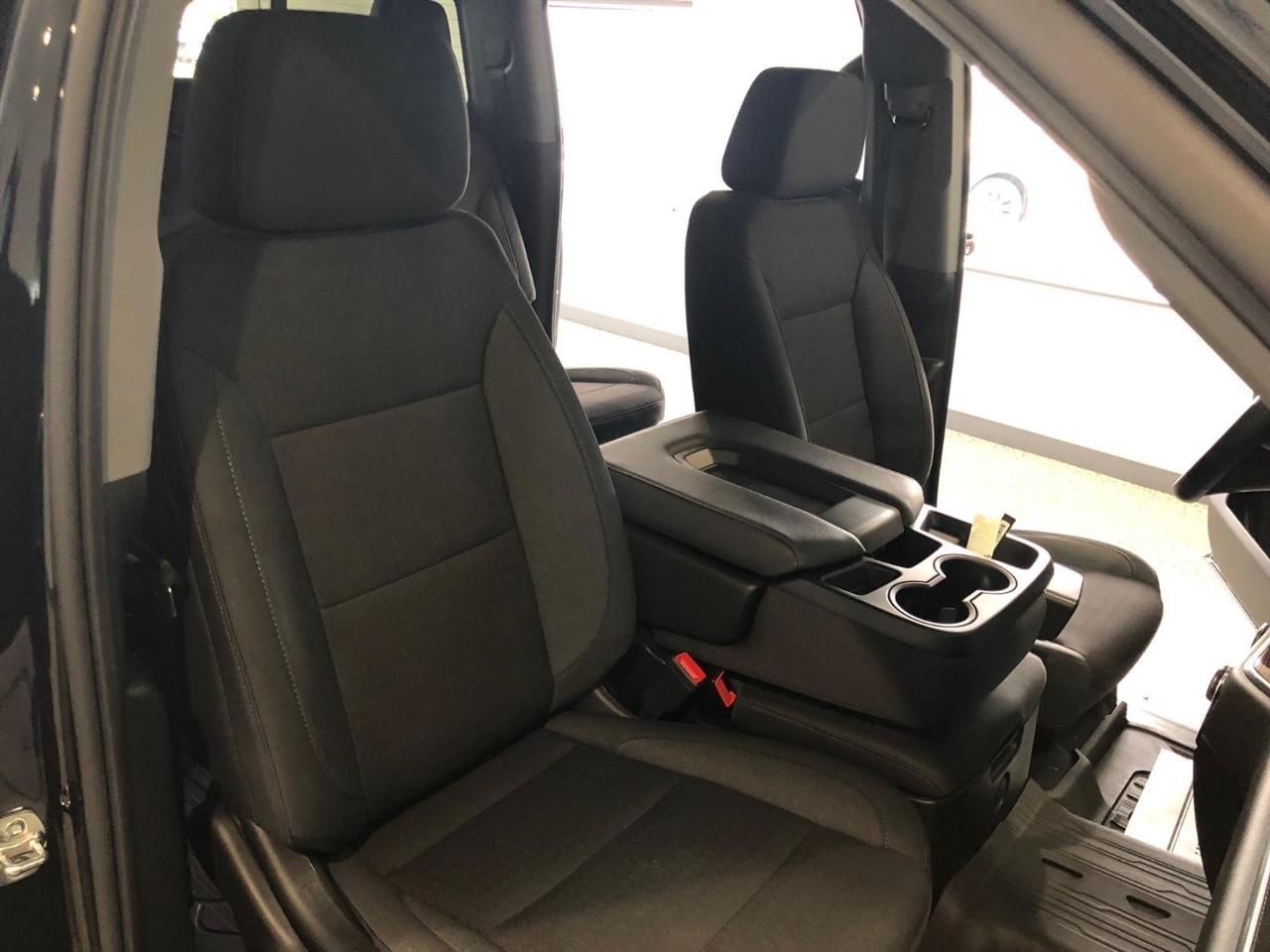 GMC Sierra 1500 4WD Crew Cab 147" SLE 2026