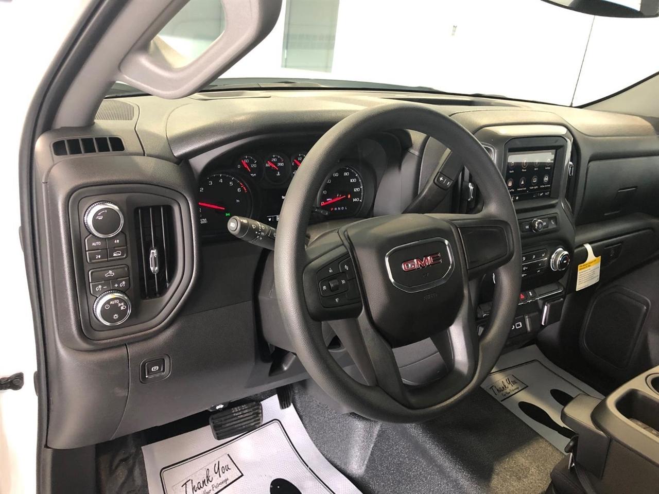 GMC Sierra 1500 4WD Reg Cab 140" Pro 2026