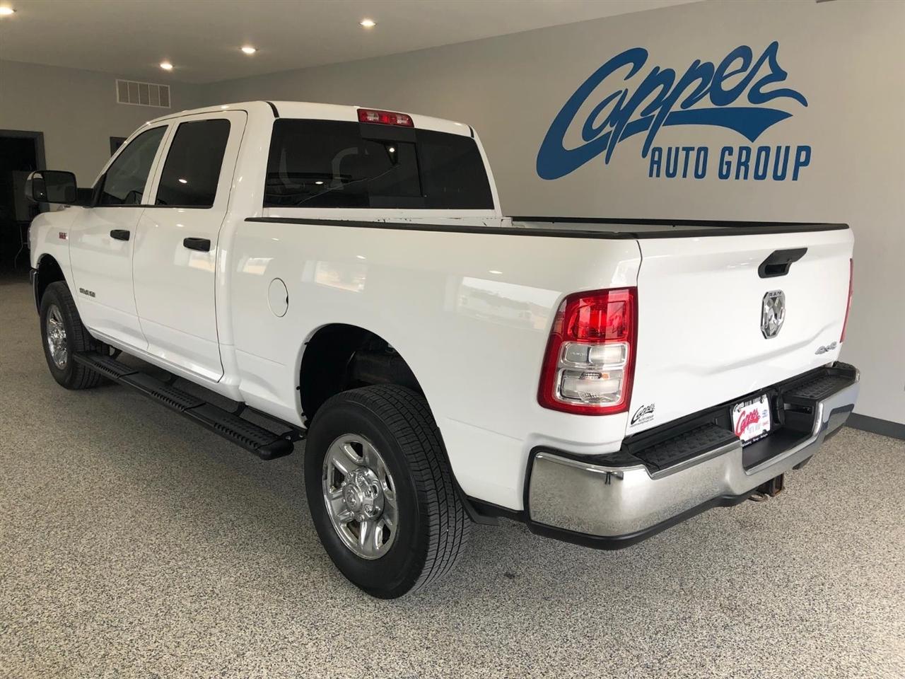 RAM 2500 Tradesman 4x4 Crew Cab 6'4" Box 2020