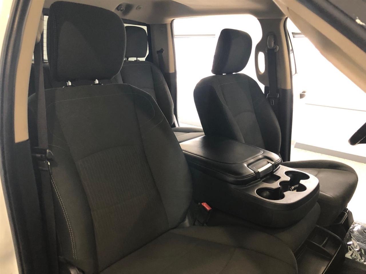 RAM 2500 Tradesman 4x4 Crew Cab 6'4" Box 2020