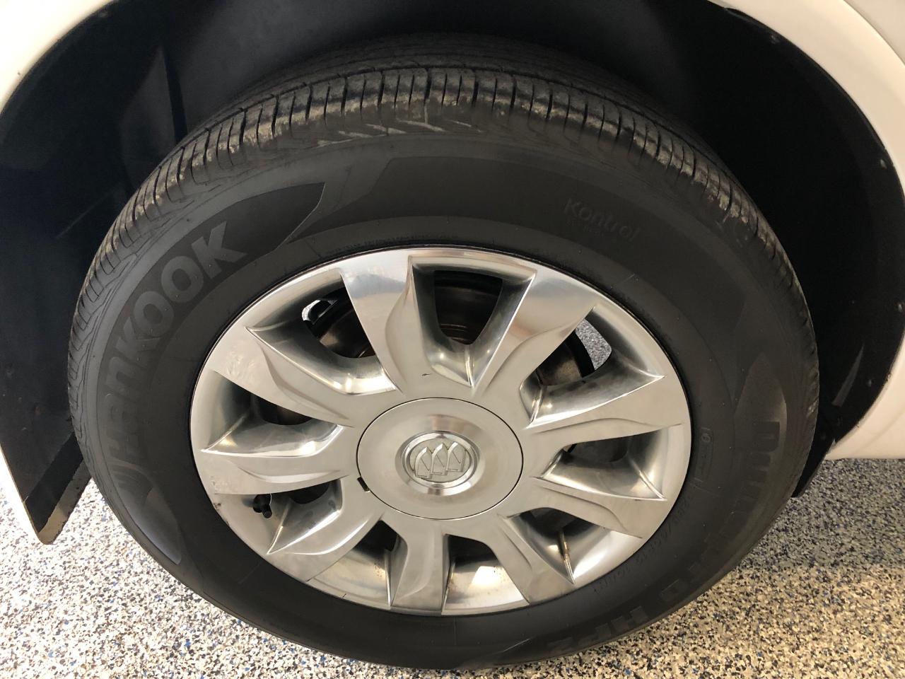 Buick Enclave AWD 4dr Premium 2017