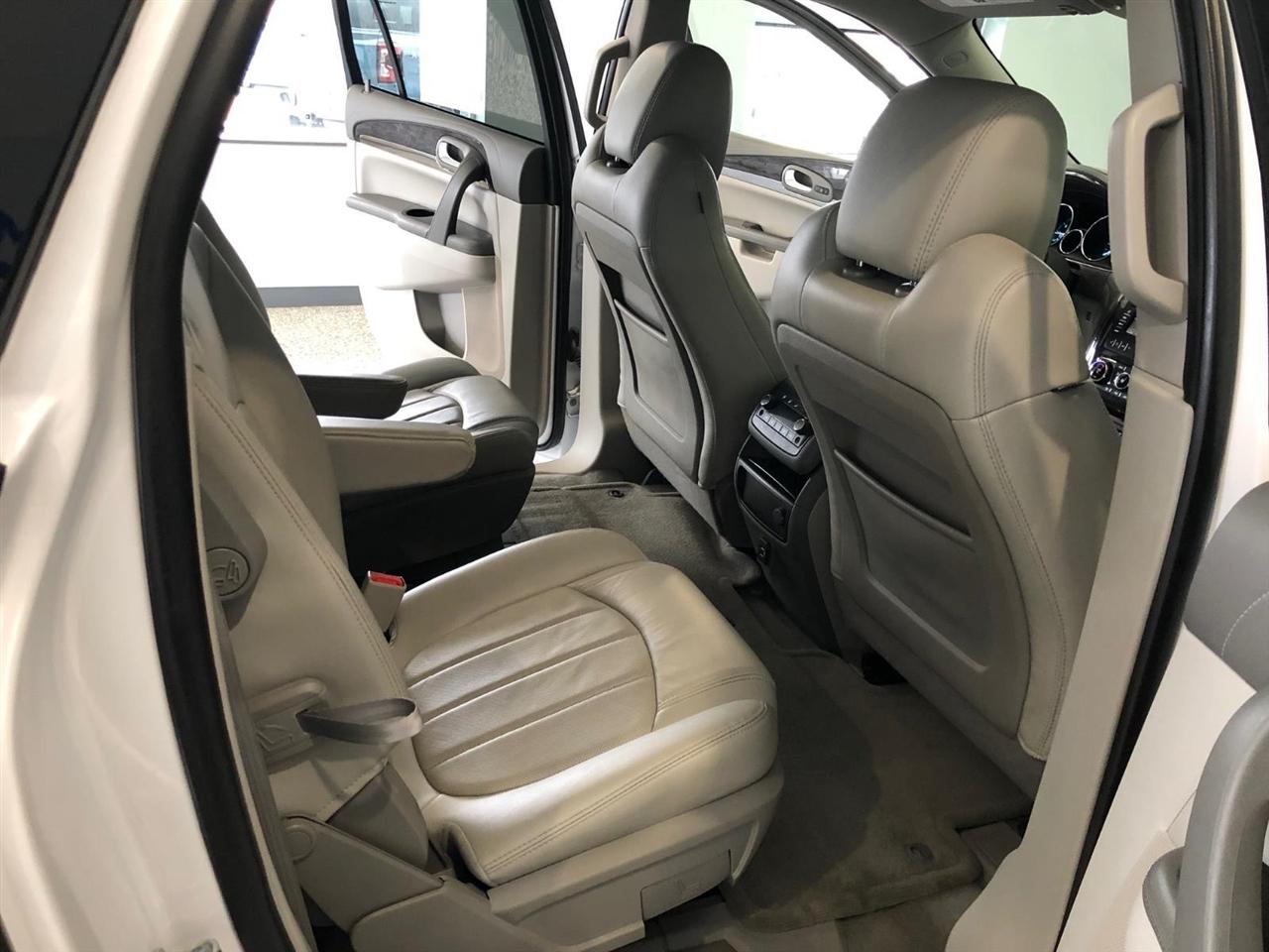 Buick Enclave AWD 4dr Premium 2017