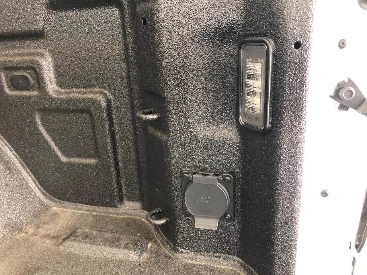 GMC Sierra 1500 4WD Crew Cab 147" SLT 2026