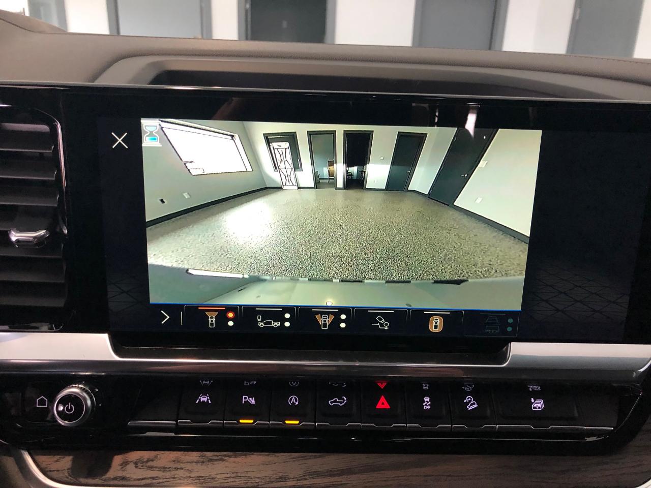 GMC Sierra 1500 4WD Crew Cab 147" SLT 2026