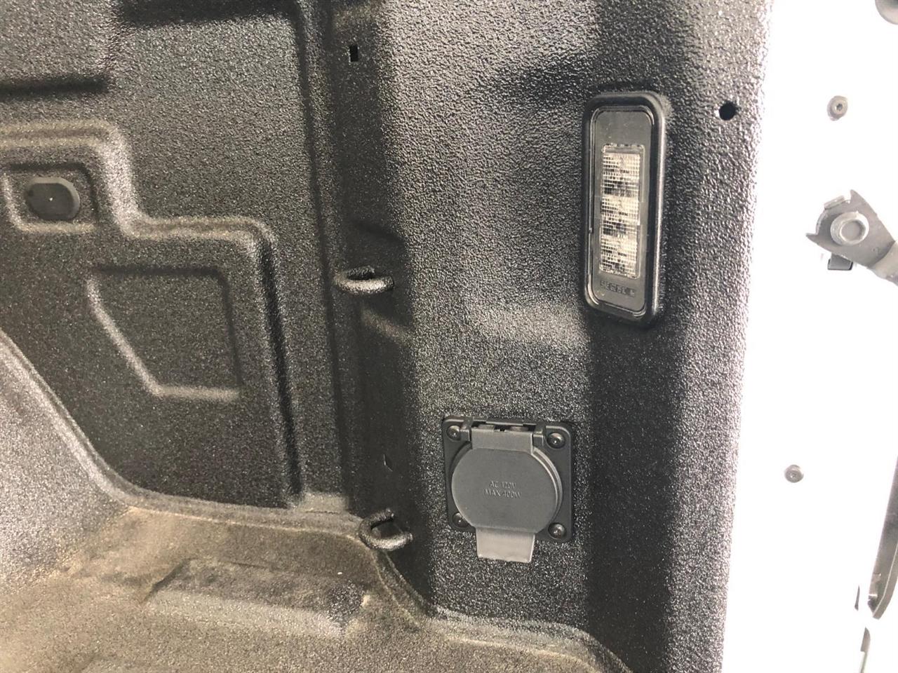 GMC Sierra 1500 4WD Crew Cab 147" SLT 2026