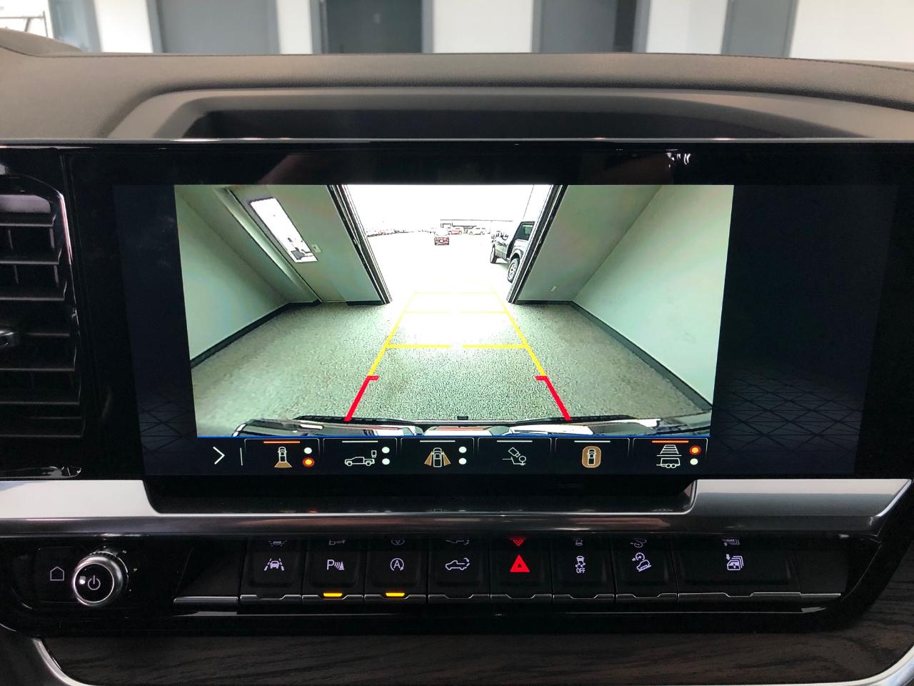 GMC Sierra 1500 4WD Crew Cab 147" SLT 2026