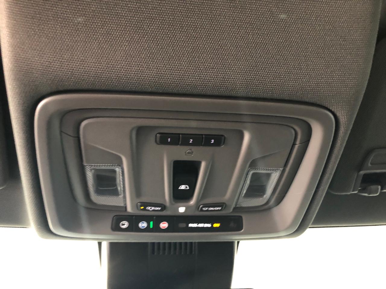 GMC Sierra 1500 4WD Crew Cab 147" SLT 2026