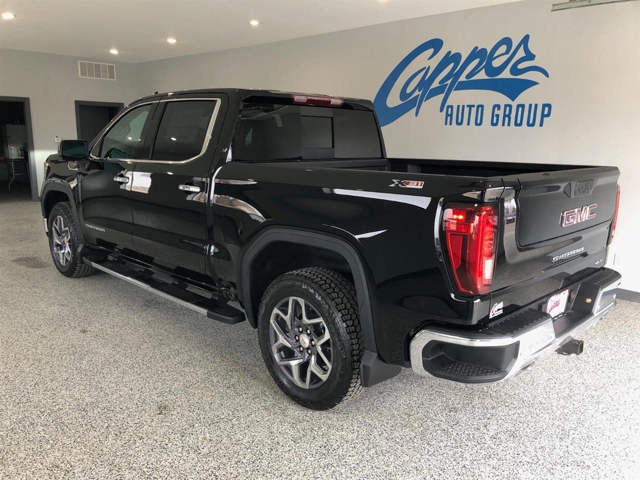 GMC Sierra 1500 4WD Crew Cab 147" SLT 2026