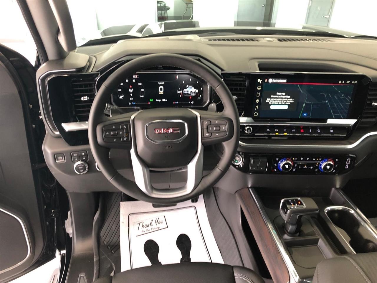 GMC Sierra 1500 4WD Crew Cab 147" SLT 2026