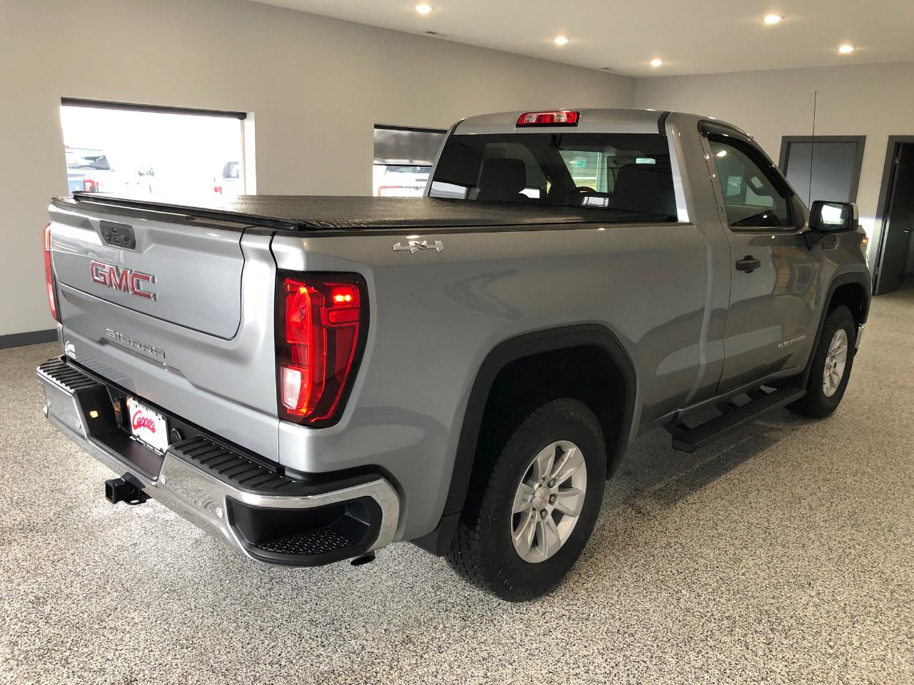 GMC Sierra 1500 4WD Reg Cab 126" Pro 2024