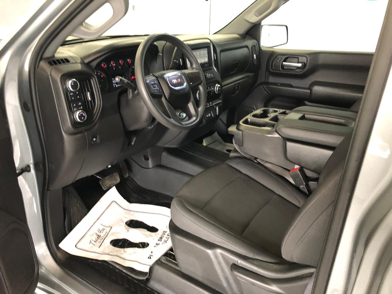 GMC Sierra 1500 4WD Reg Cab 126" Pro 2024