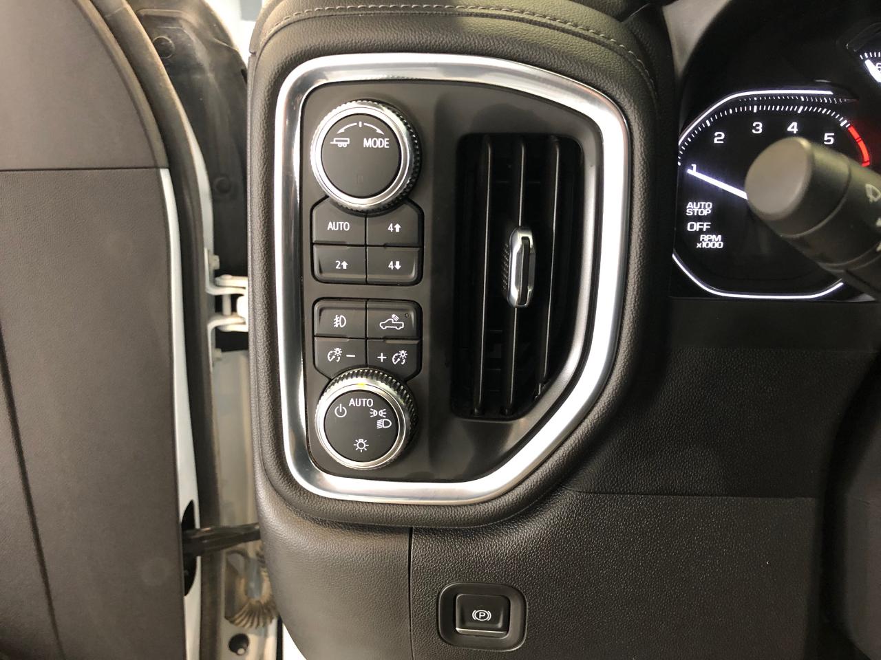 GMC Sierra 1500 4WD Crew Cab 147" Elevation w/3SB 2021