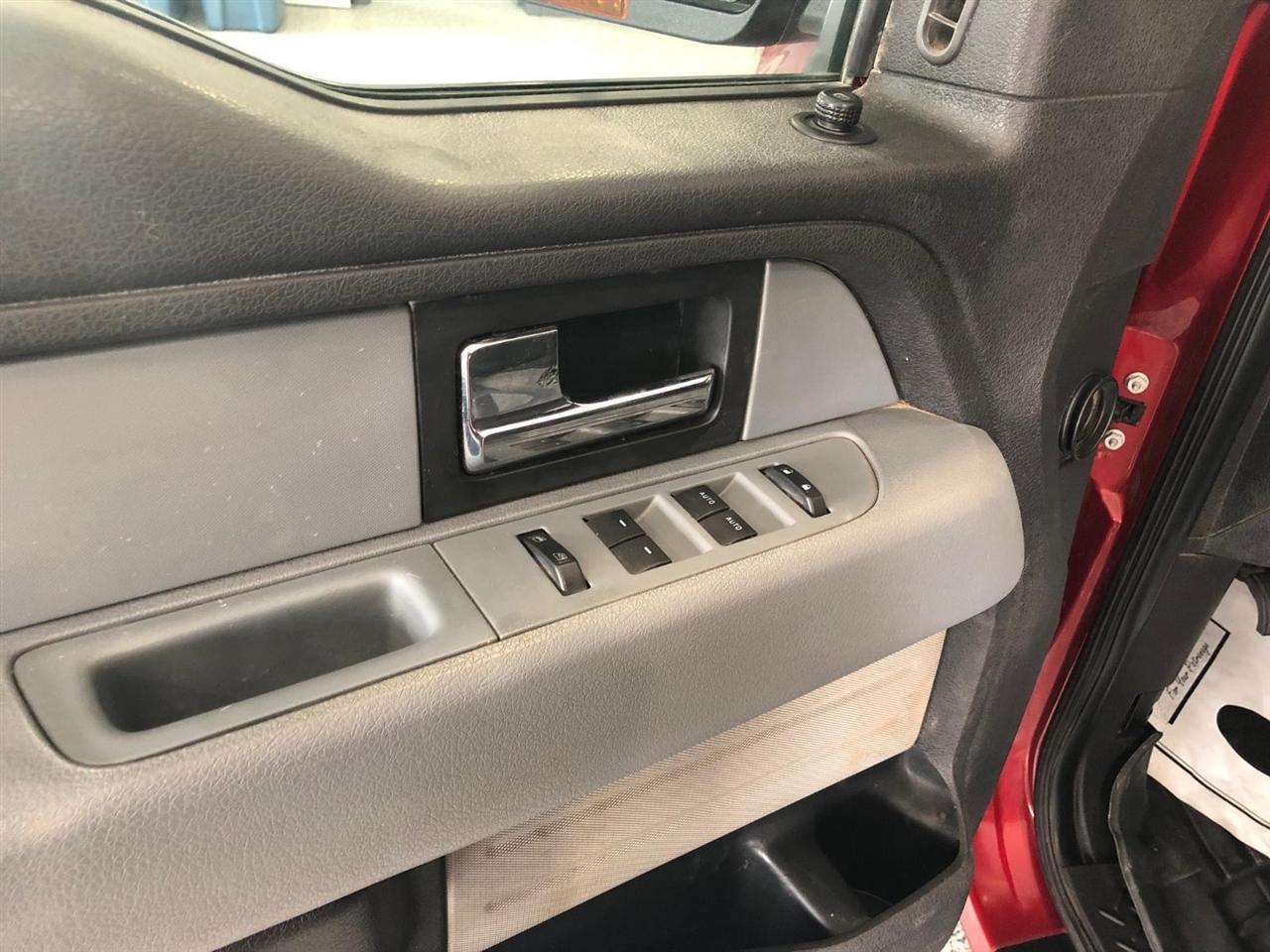 Ford F-150 4WD SuperCrew 145" XLT 2013