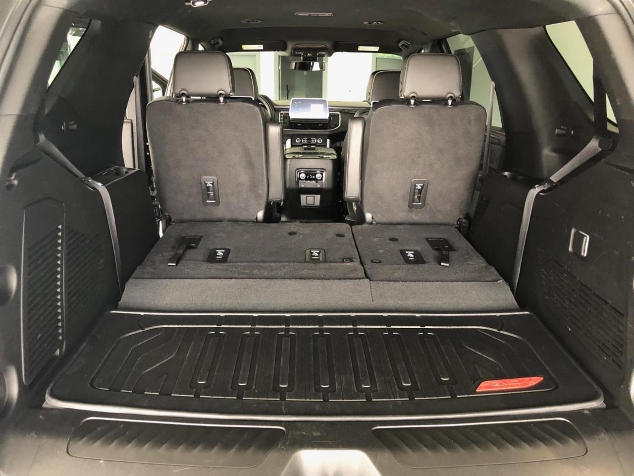 GMC Yukon 4WD 4dr SLT 2022