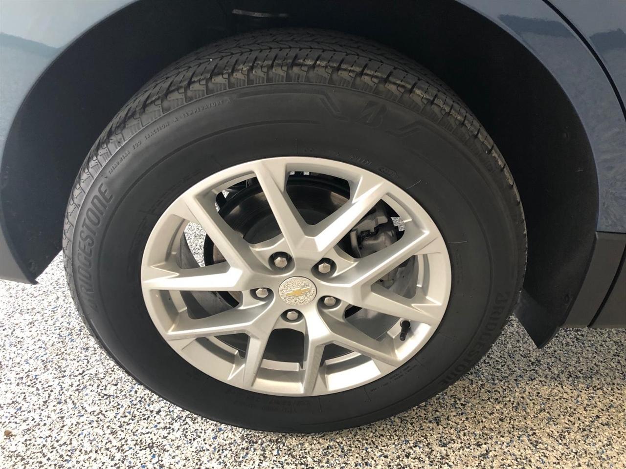 Chevrolet Equinox AWD 4dr LT w/1LT 2024