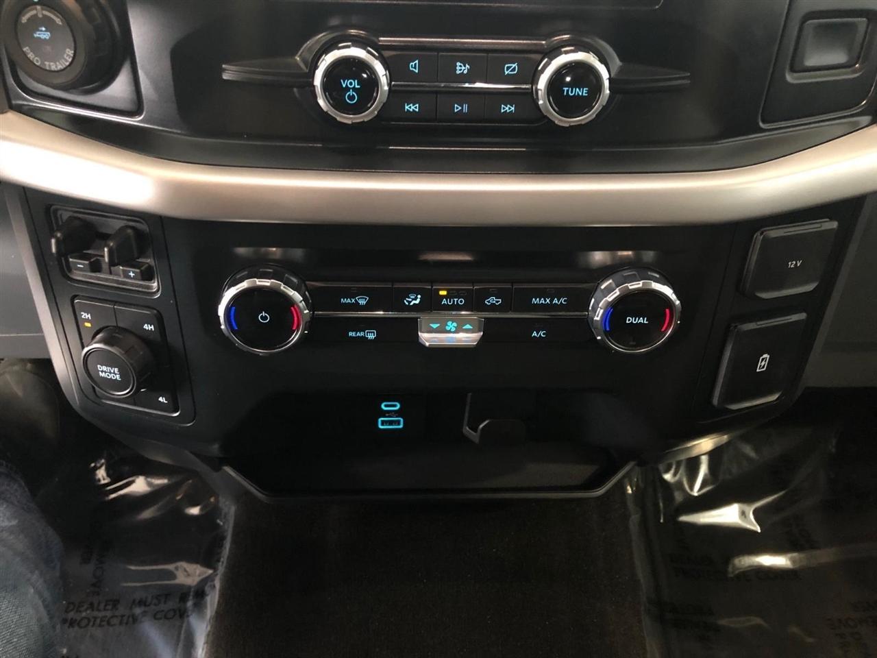 Ford F-150 XLT 4WD SuperCrew 5.5' Box 2022