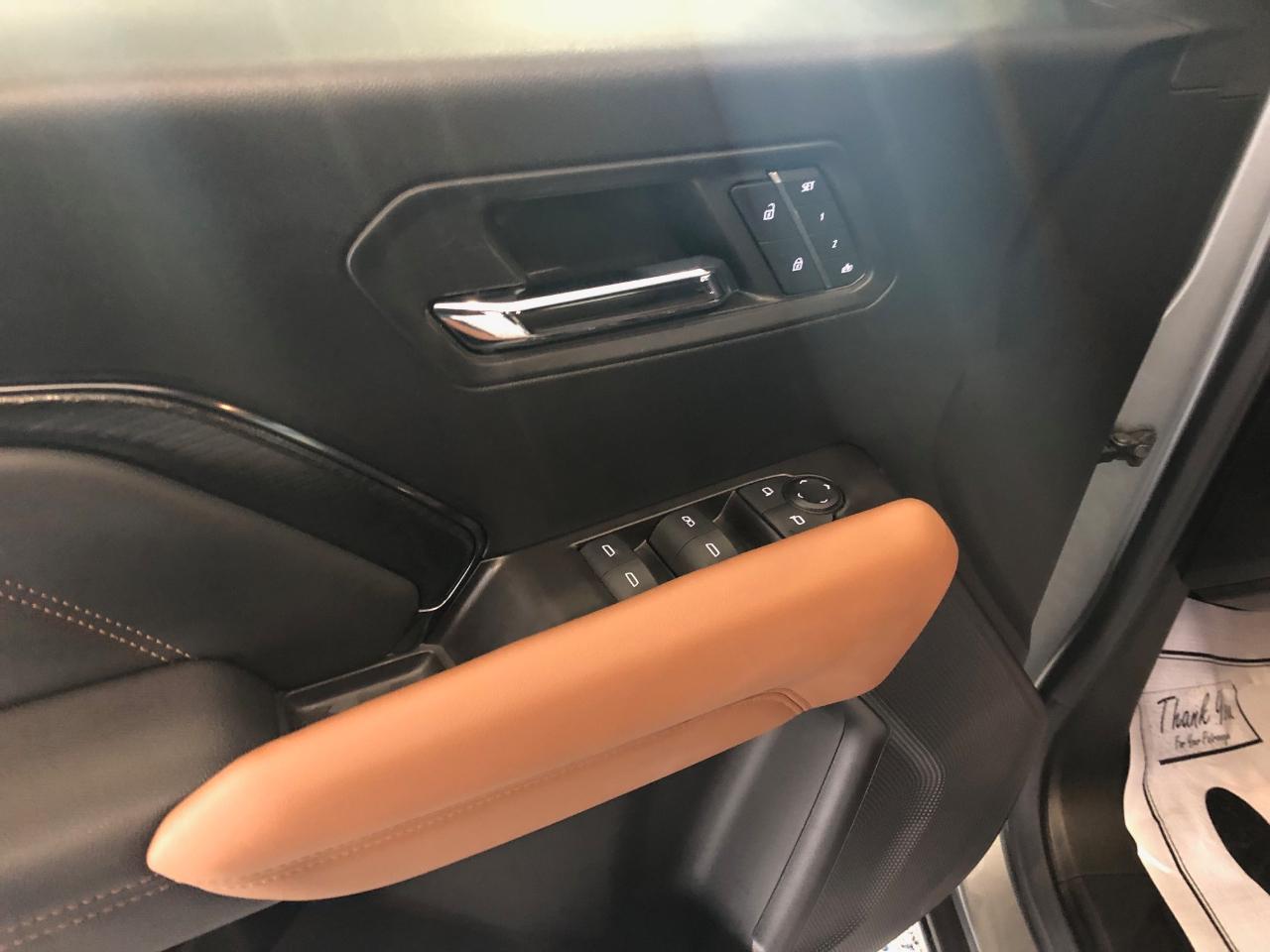 GMC Canyon 4WD Crew Cab AT4 2024