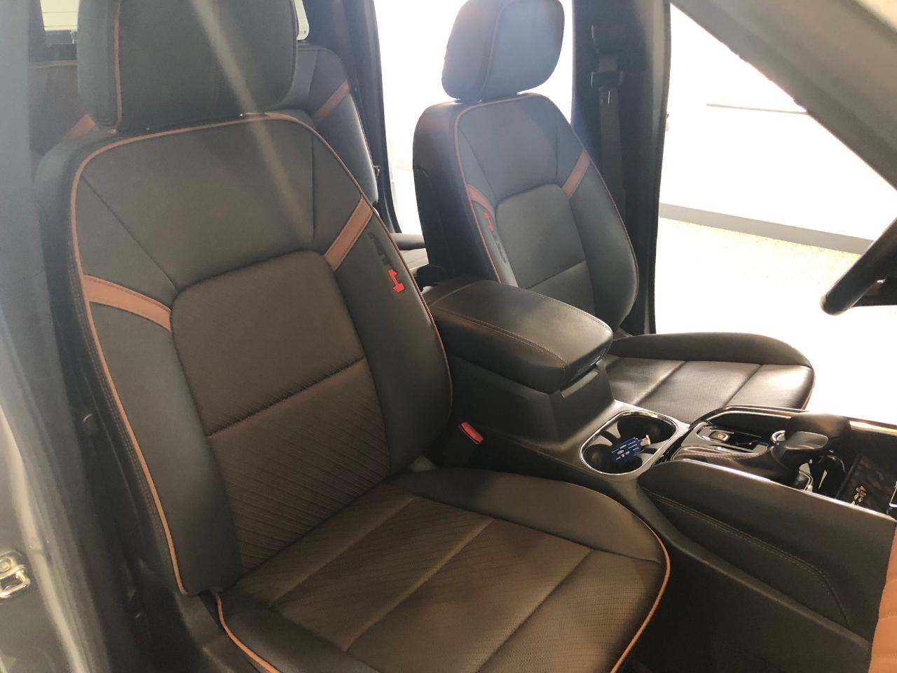 GMC Canyon 4WD Crew Cab AT4 2024