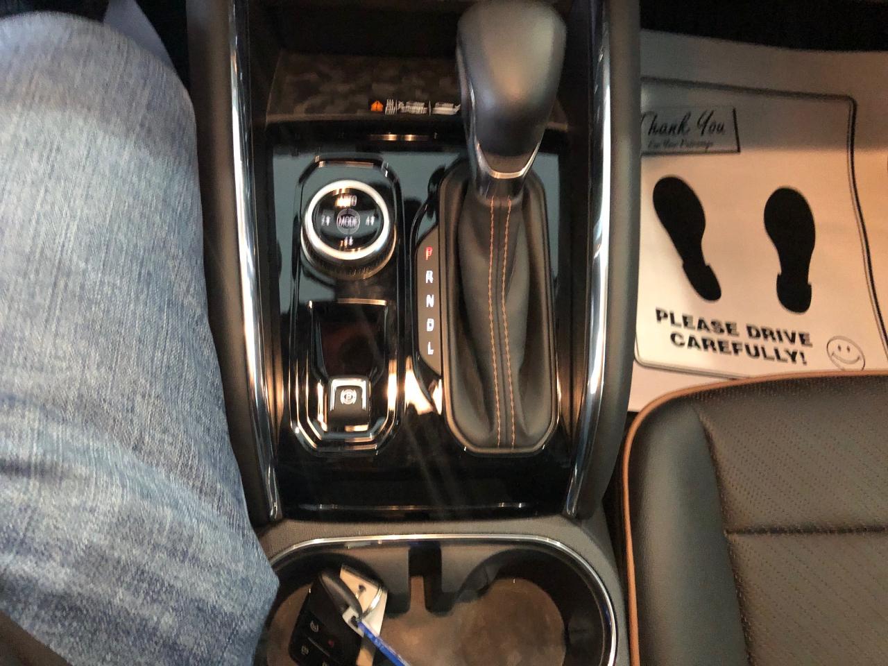 GMC Canyon 4WD Crew Cab AT4 2024