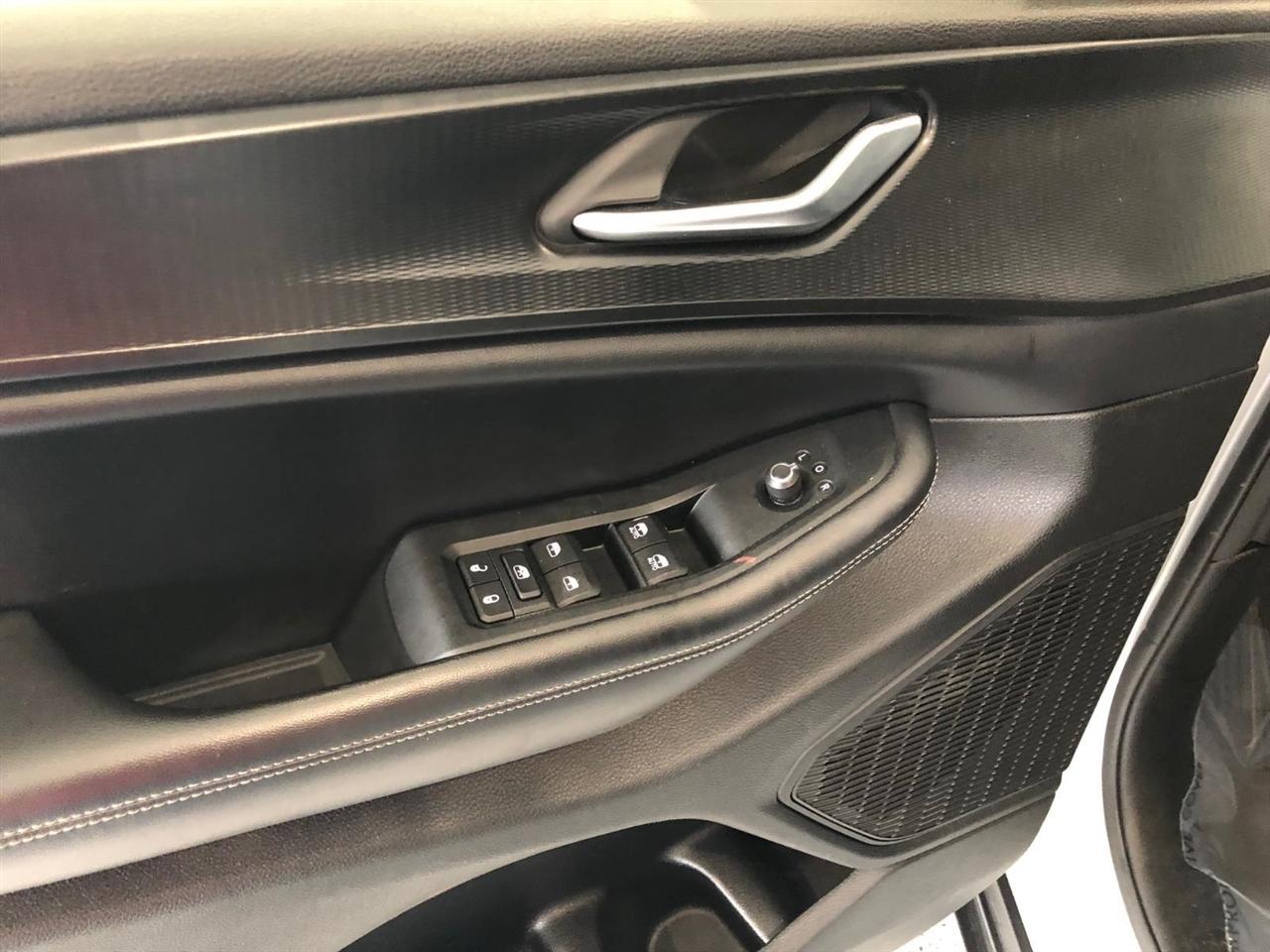 Jeep Grand Cherokee Laredo 4x4 2023