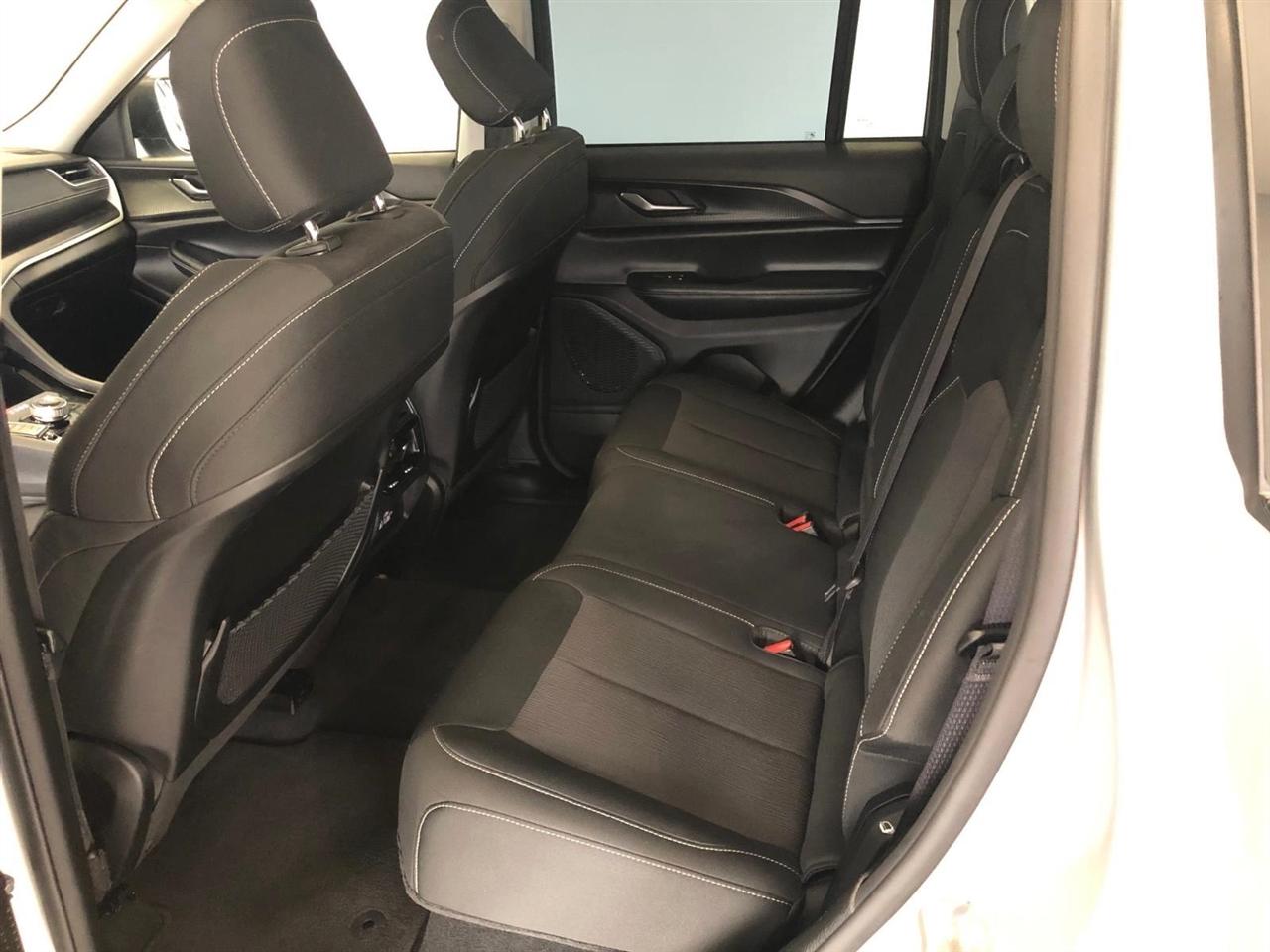 Jeep Grand Cherokee Laredo 4x4 2023