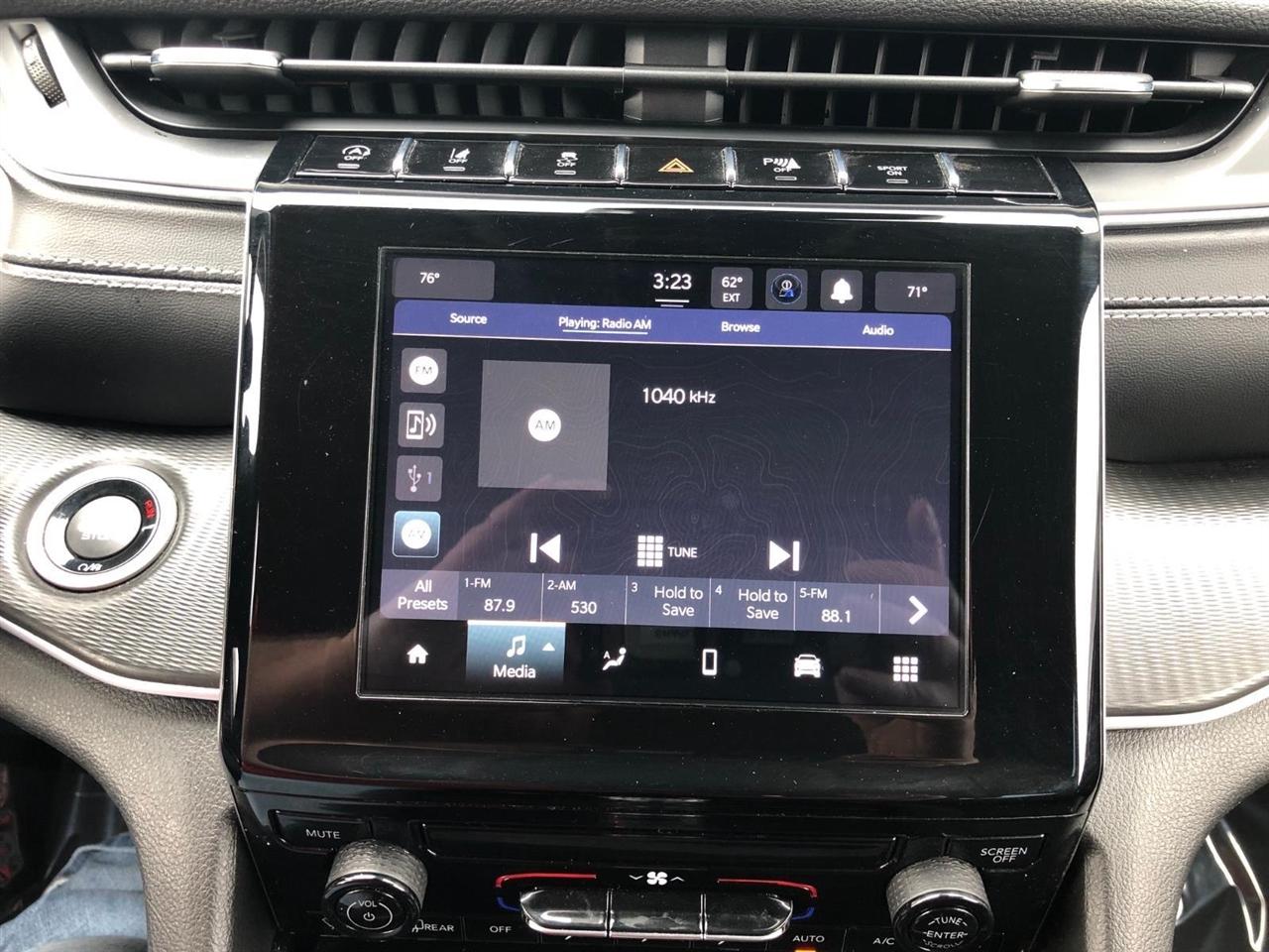 Jeep Grand Cherokee Laredo 4x4 2023