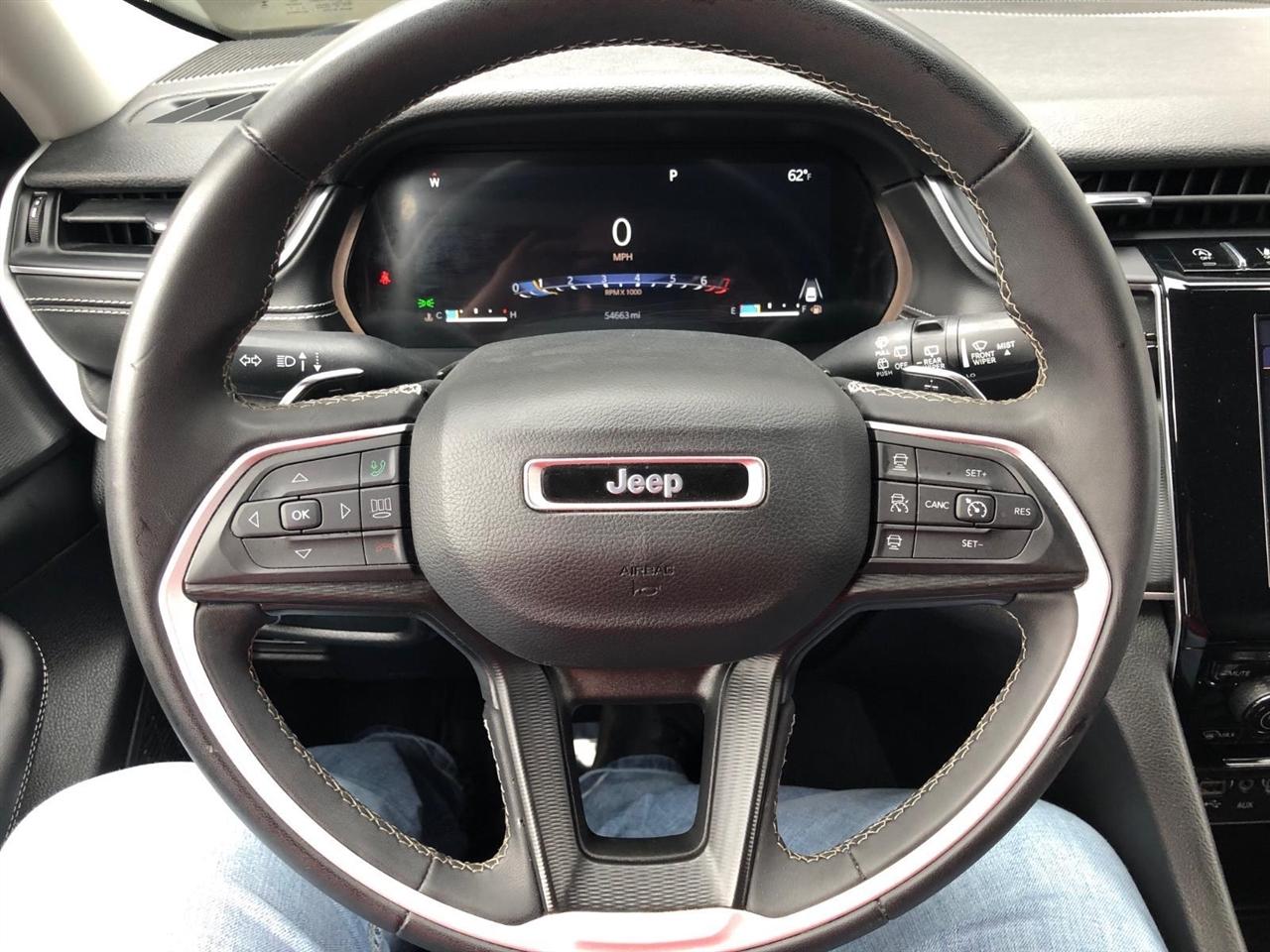 Jeep Grand Cherokee Laredo 4x4 2023