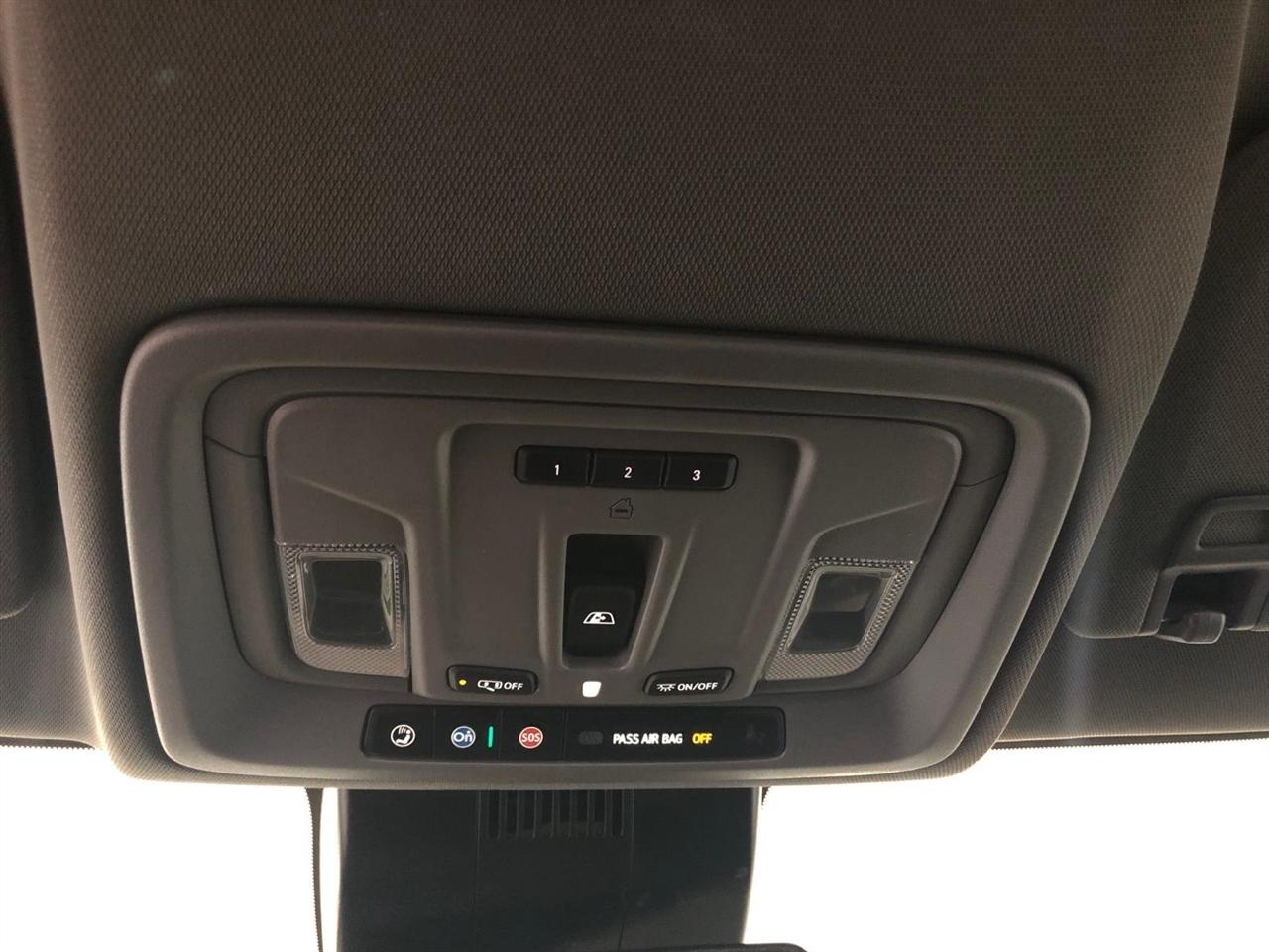 GMC Sierra 1500 4WD Crew Cab 147" Denali 2025