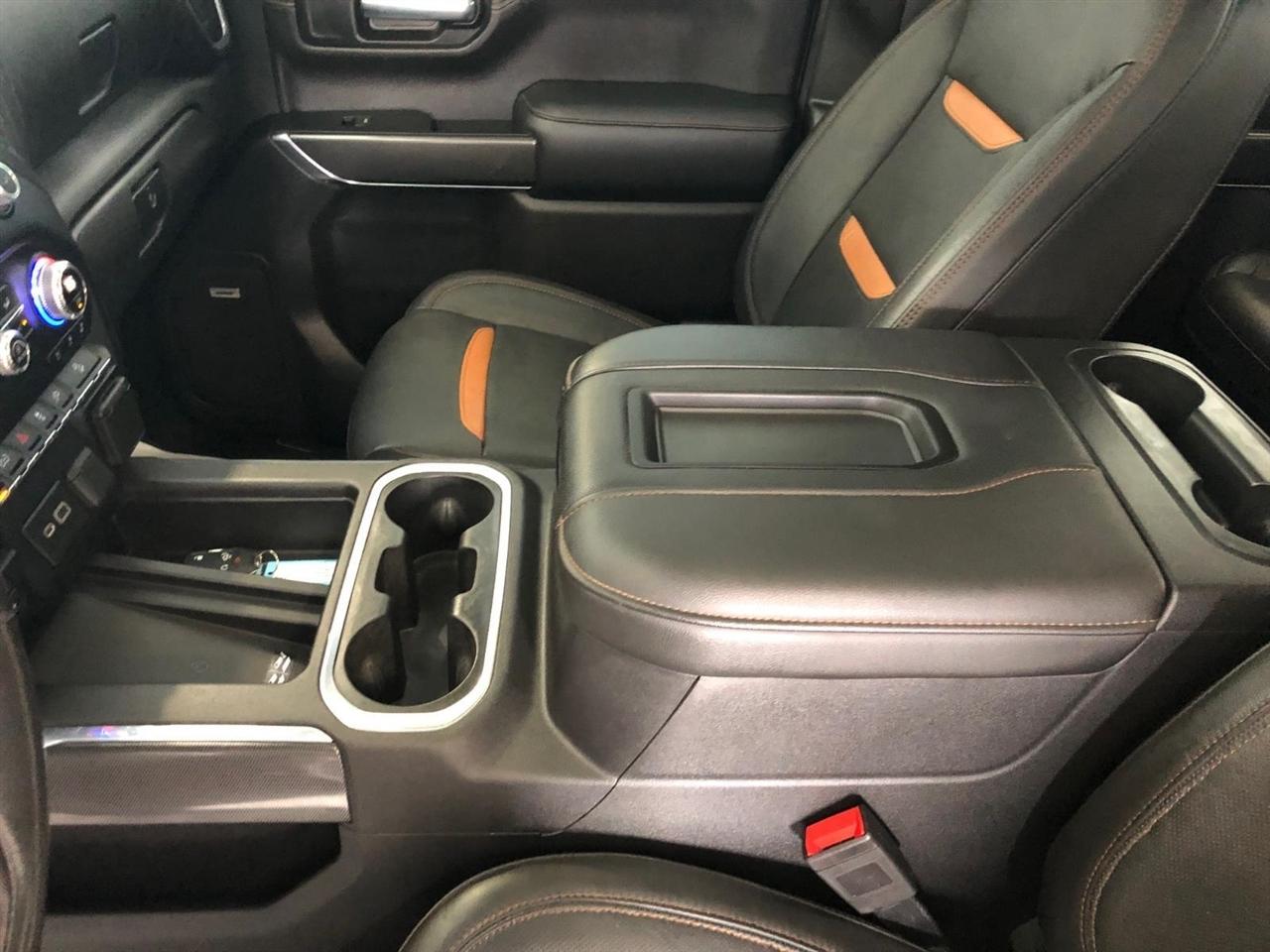 GMC Sierra 1500 4WD Crew Cab 147" AT4 2020