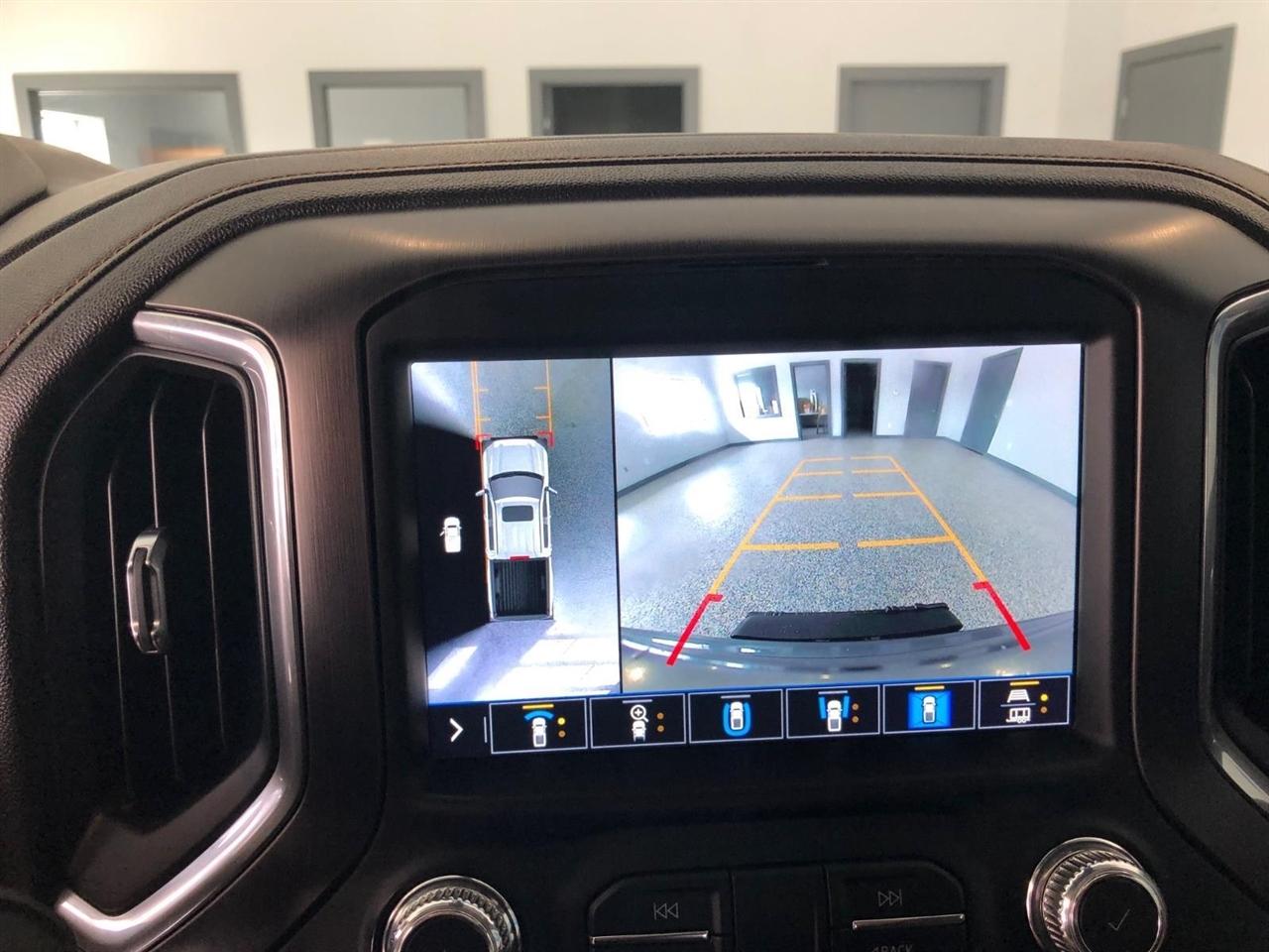 GMC Sierra 1500 4WD Crew Cab 147" AT4 2020