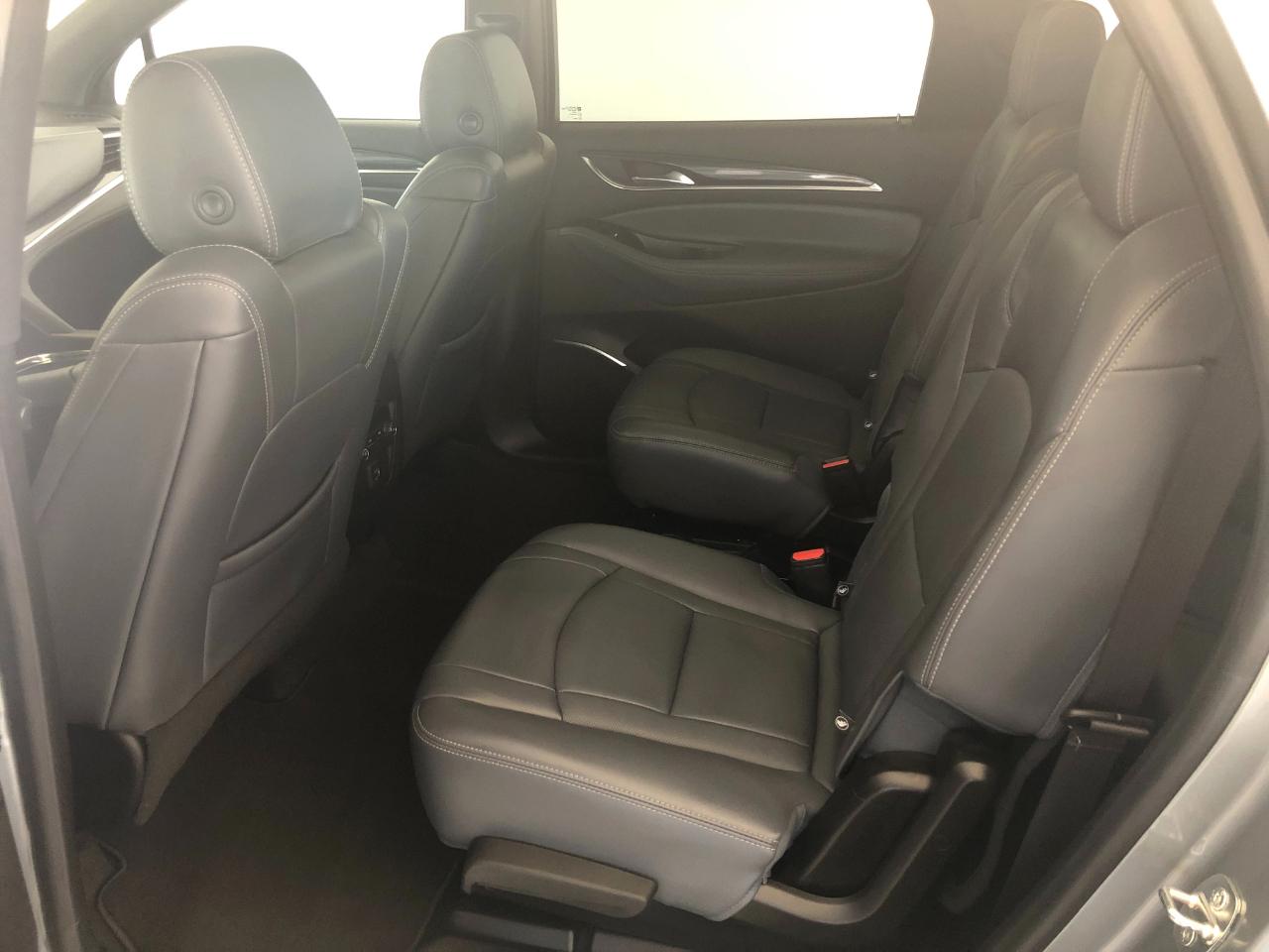 Buick Enclave AWD 4dr Essence 2023