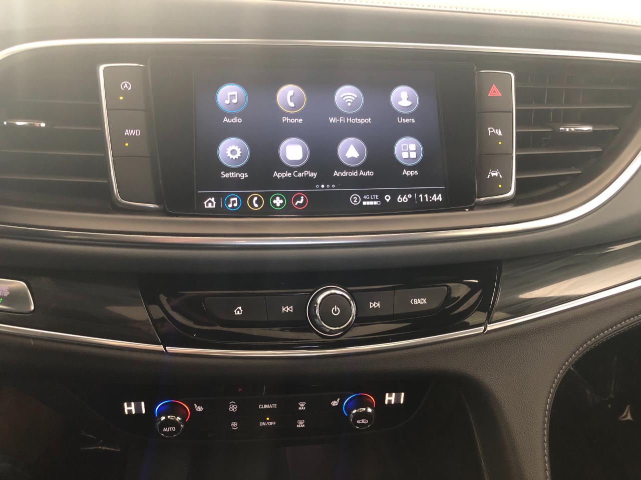 Buick Enclave AWD 4dr Essence 2023