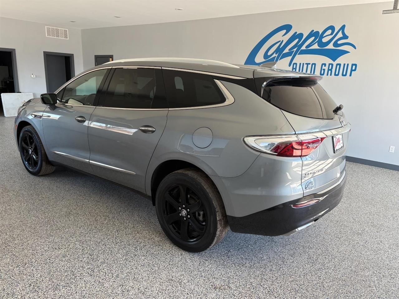 Buick Enclave AWD 4dr Essence 2023