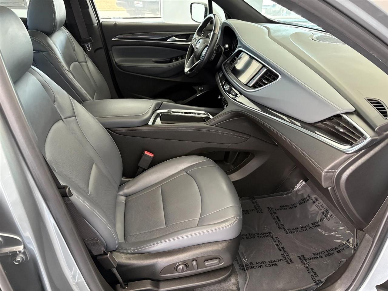 Buick Enclave AWD 4dr Essence 2023